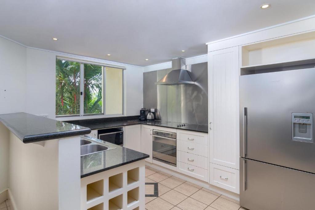 Mandalay Luxury Beachfront Apartments Port Douglas Esterno foto
