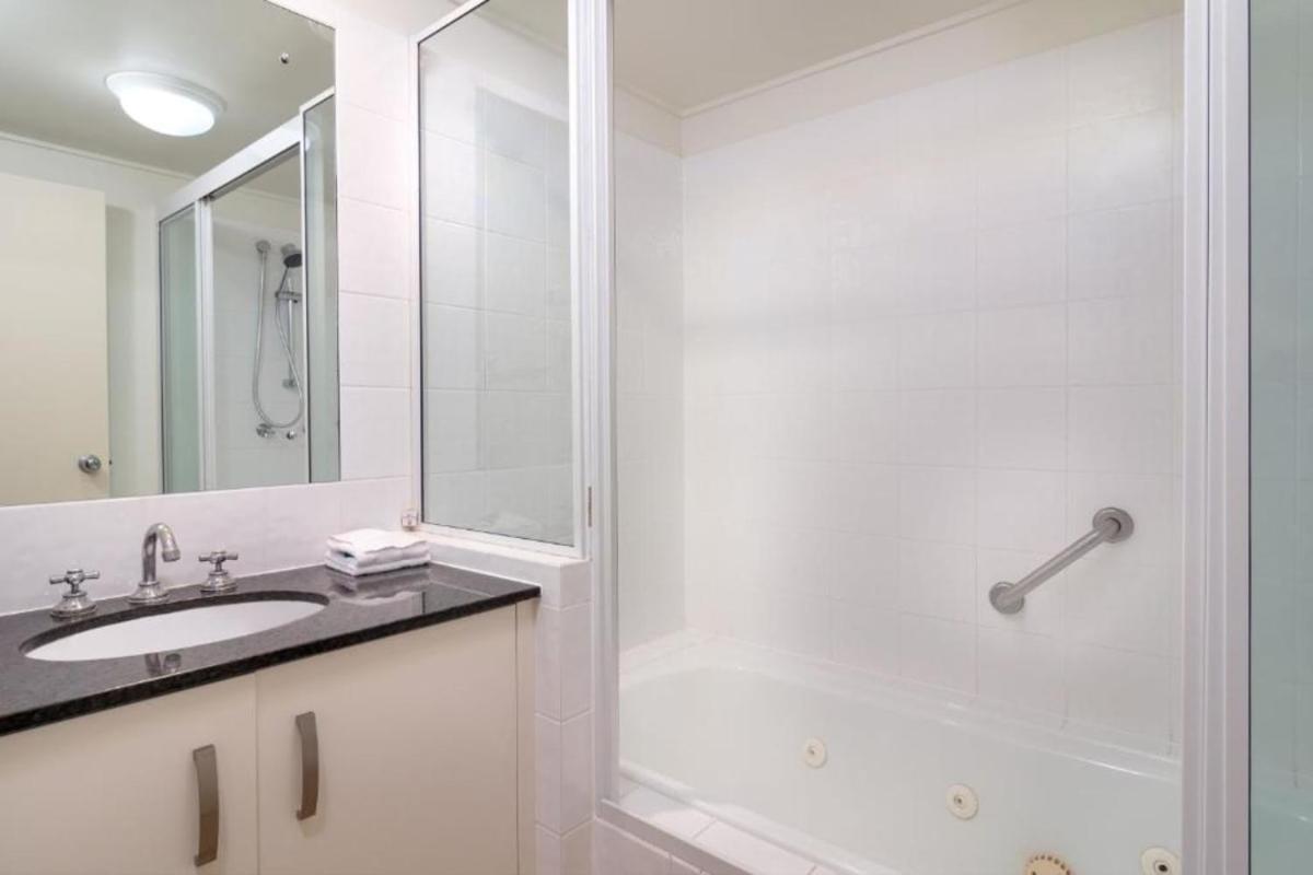 Mandalay Luxury Beachfront Apartments Port Douglas Esterno foto